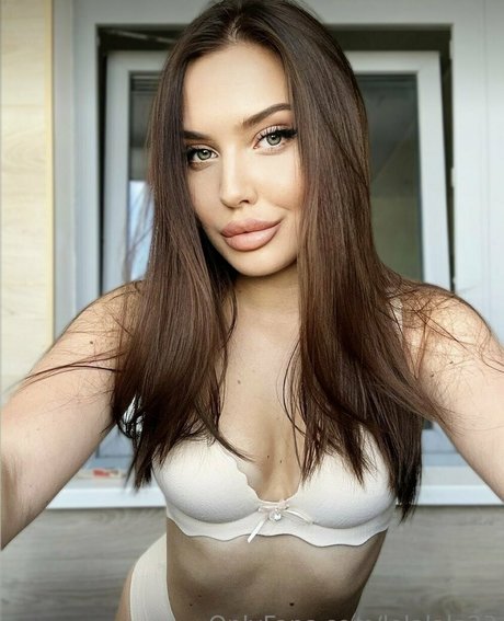 lolalala23 pornstar naked photos