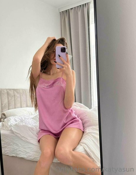 katyasun pornographic model pic