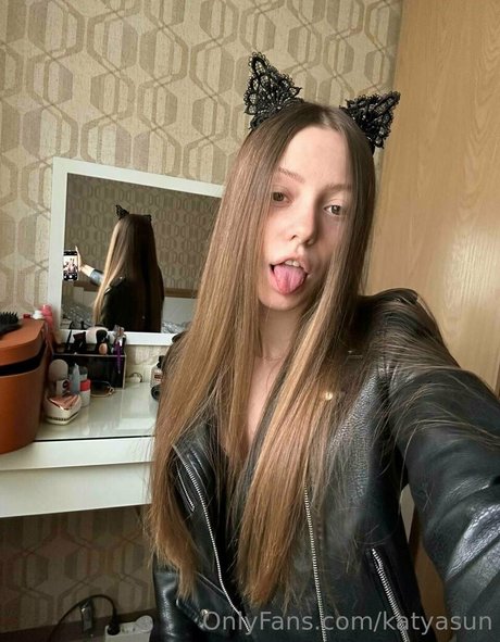 katyasun art actress gallery