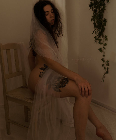 anya__afterglowfree top model images