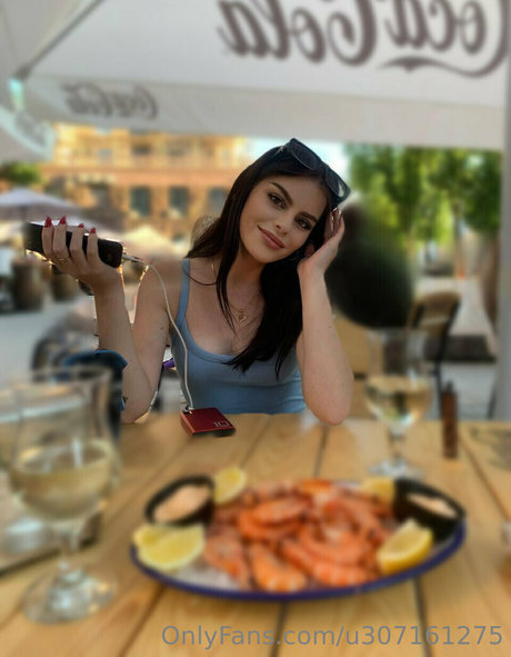 nika dream perfect model pics