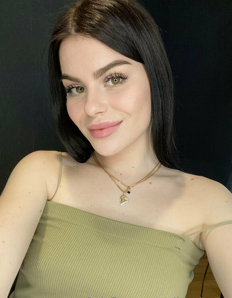 nika dream art actress photos