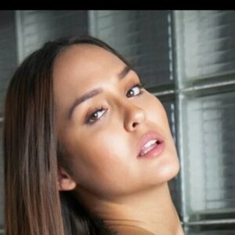 Bernardette Tur pornstar hd img