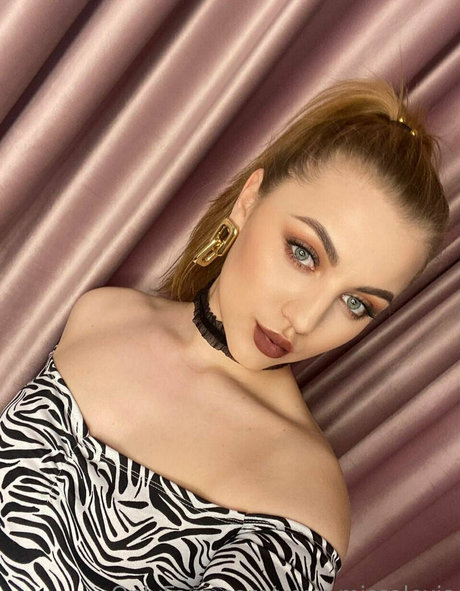 your missalexis pretty pornstar gallery