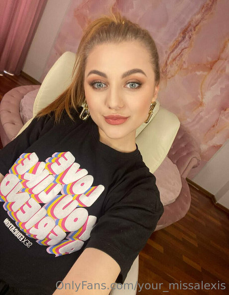 your missalexis art actress picture