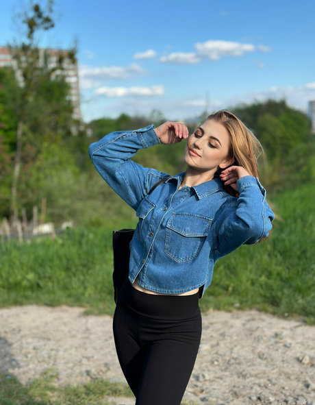 your missalexis hd model img