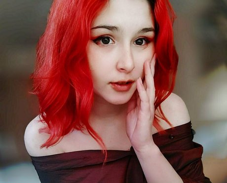 skarleeet xxx model images