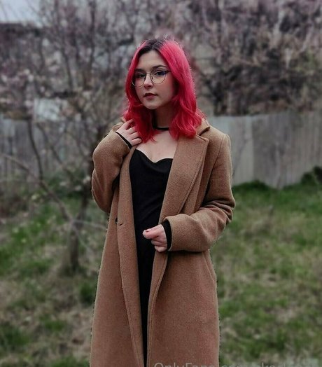 skarleeet model exclusive photo