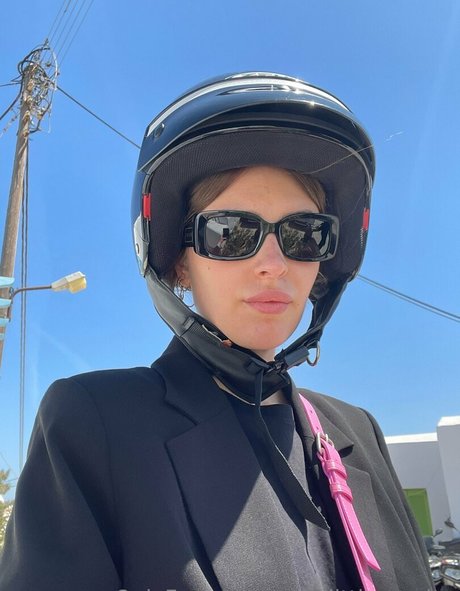 pollylittlecaprice model naked galleries