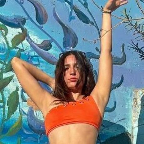 buniibandit model photos