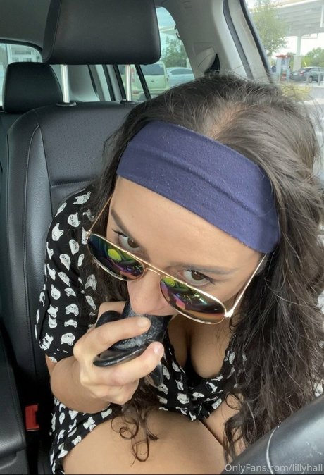 Lilly Hall nude actress gallery