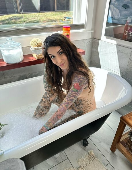 aliinwunderland pornstar high quality image