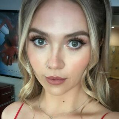 Angie Faith sexy pornstar images