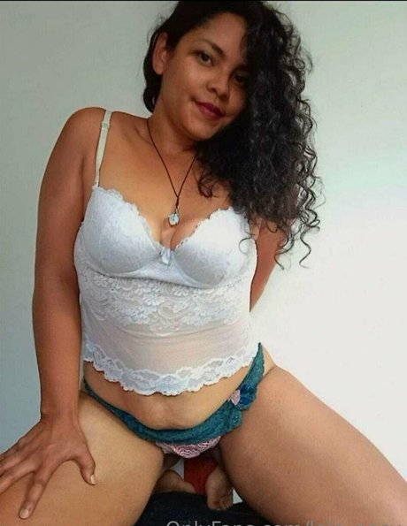 ebony smoking onlyfans porno pics