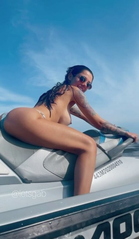 Letsgab nudes model photo