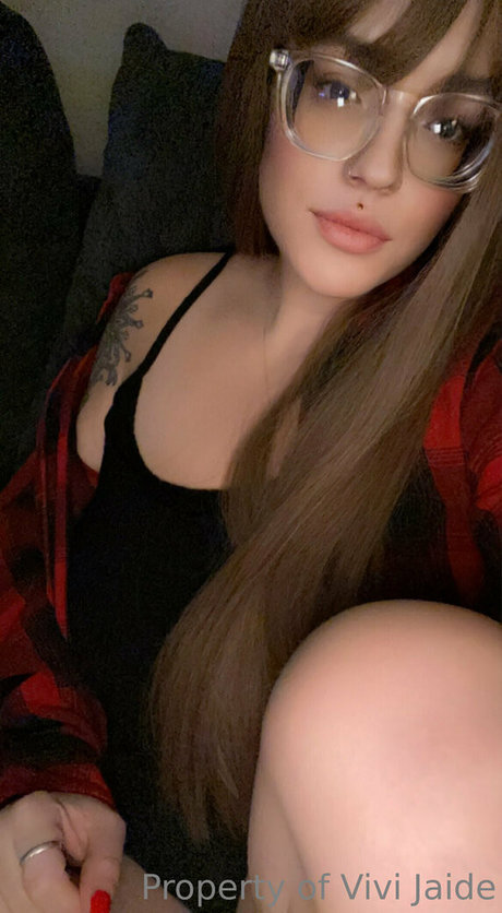 vivi jaide nice actress pictures