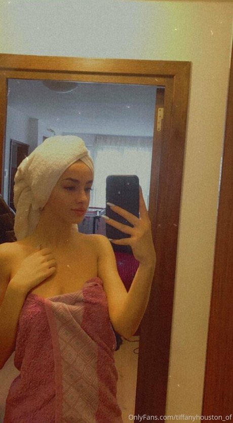 tiffanyhouston star exclusive galleries