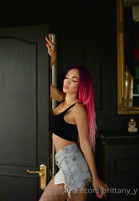 brittany y perfect model photo