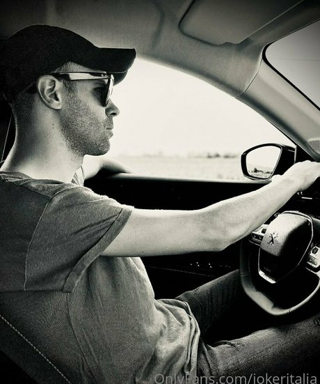 jokeritalia exclusive pornstar galleries