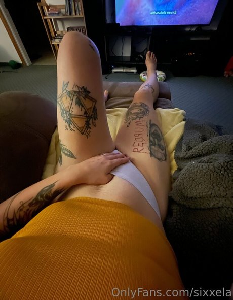 sixxela pornstar adult img