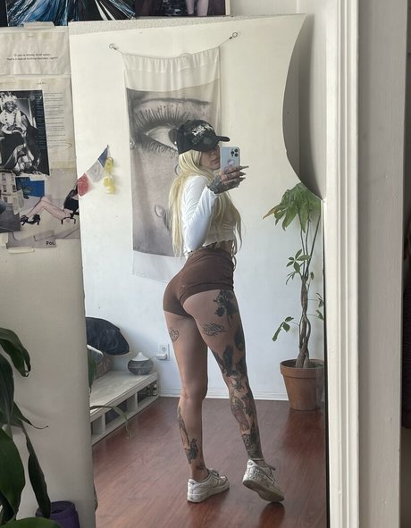 brattymalone star erotic pics