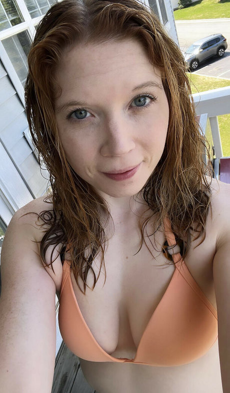 Peachy Noel pornstar art pics