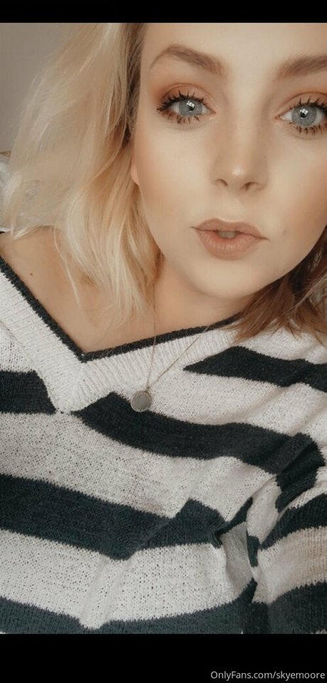 skyemoore high quality pornstar picture