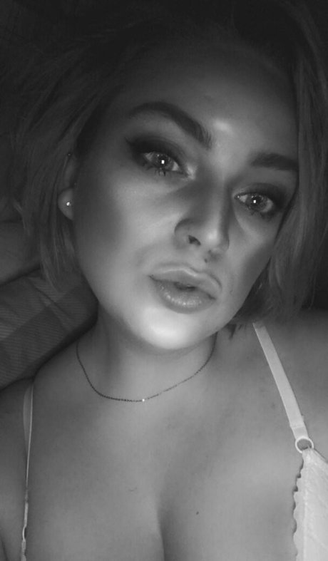 skyemoore model sexy archive