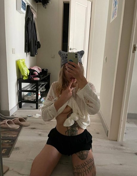 emmmas nudes pornstar photo