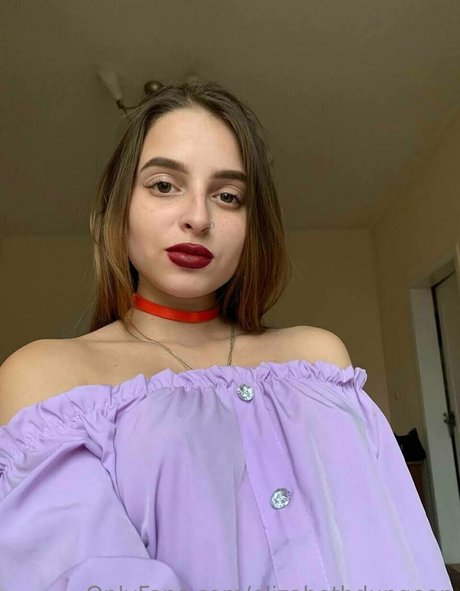 teenybabydolll model beautiful photo