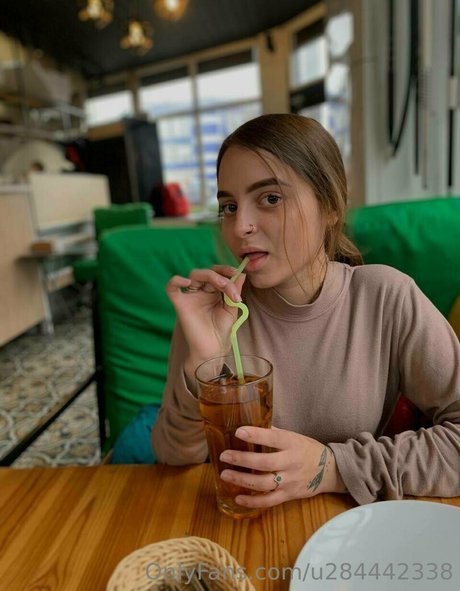 teenybabydolll pretty model galleries