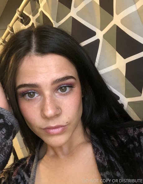 cassidy17 star hd photo