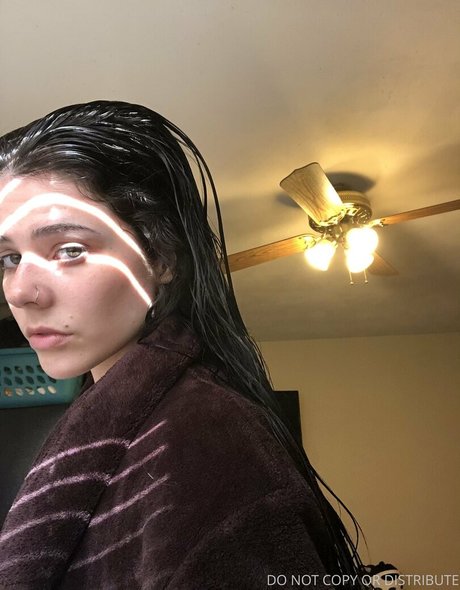 cassidy17 star exclusive pic