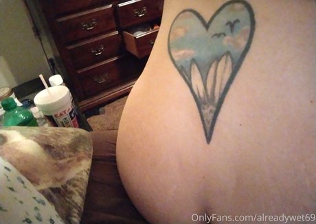 alreadywet69 model nude pics