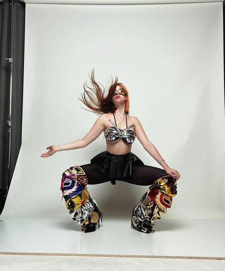 Tati Bruening pornstar art archive