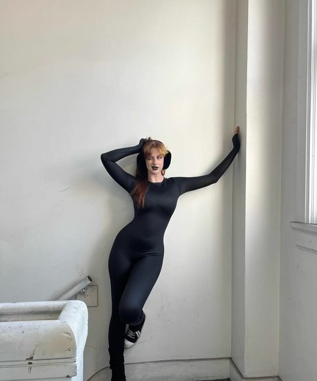 Tati Bruening nice actress gallery