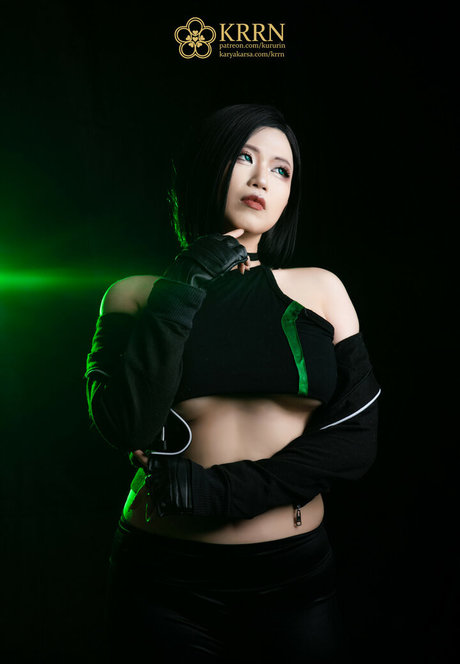 Kururin erotic model gallery