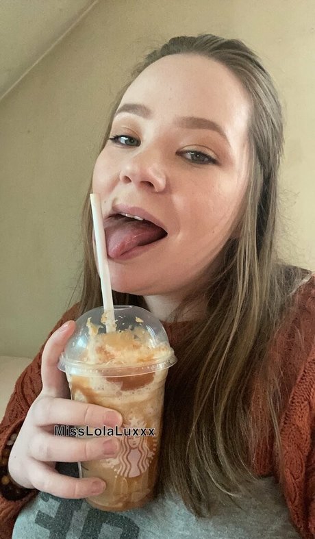 misslolaluxxxfree model free photos