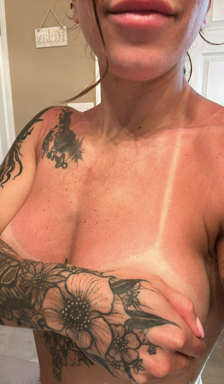 sucha goodgirlx model nude picture