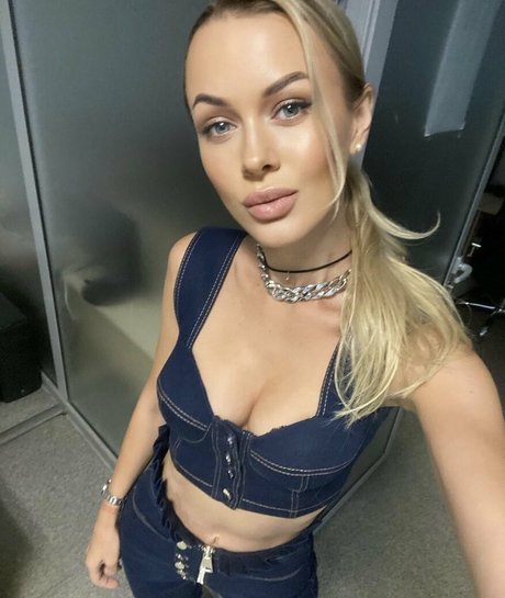 anna mommyx top actress img