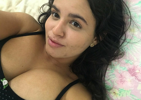 Jujuvi erotic pornstar archive