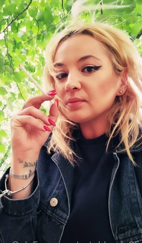 cuteblonde85 nice star image