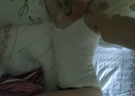 roseblue0101 porn actress image