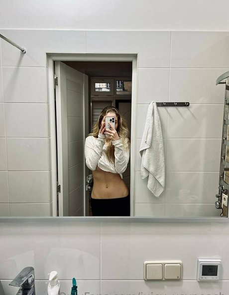 juicy usypeach sexy actress pic