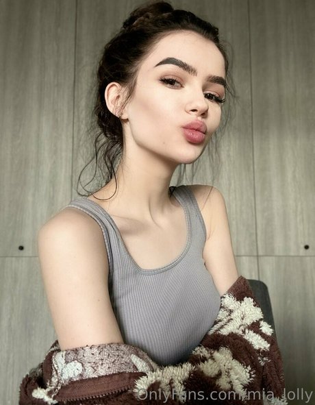 mia lolly star nudes pic