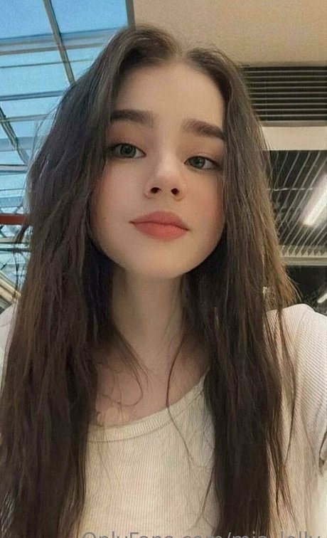 mia lolly art pornstar img