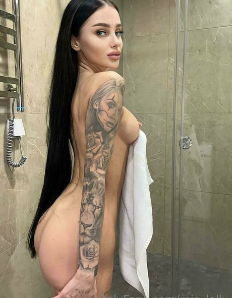 mia lolly pornstar naked pics