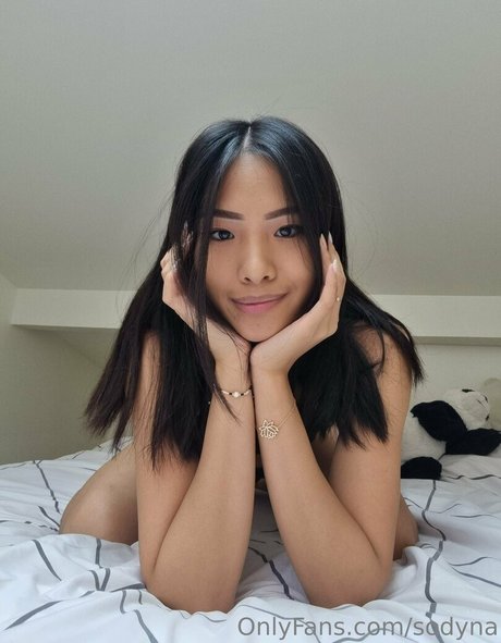 sodyna nudes model archive