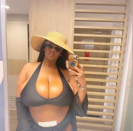 Marta Ethio sexy star galleries