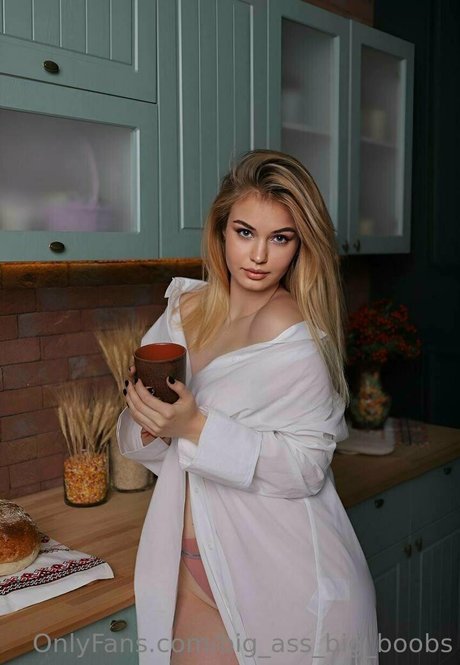 big ass big boobs pornstar hd photo